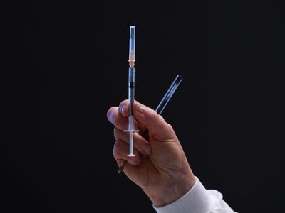 Don't wait for variant virus shot: expert