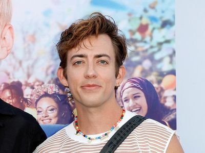 Glee star Kevin McHale says ‘we’re fine’ in hilarious response to pitying tweet