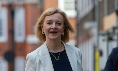 Truss claims she wanted Johnson to stay as she pledges to rip up plans