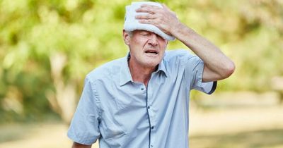 How long can heatstroke last and what are the symptoms?