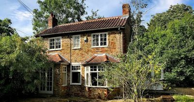 Inside farmhouse frozen in time for 20 years - and its electricity is still connected