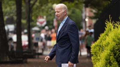 Biden tests positive for COVID and shows mild symptoms, White House says