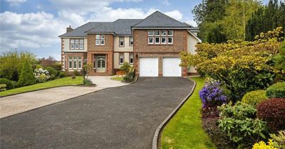 Glasgow property: Inside the 'impressive' £1 million house for sale just outside the city