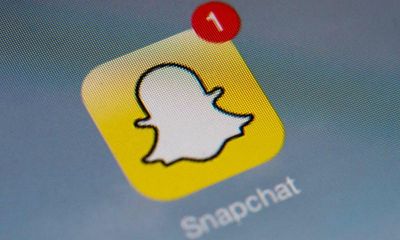 Shares in Snapchat owner slump 25% amid slowdown in ad revenue