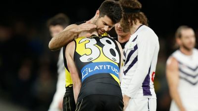 Richmond and Fremantle play out thrilling draw as costly errors make for dramatic climax