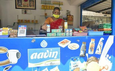 O. Panneerselvam, Sasikala criticise DMK government for hike in price of Aavin products