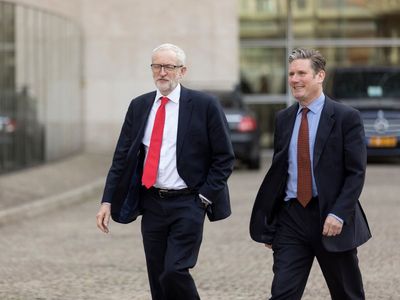 Starmer privately asked whether he should resign from Corbyn’s top team, Streeting says