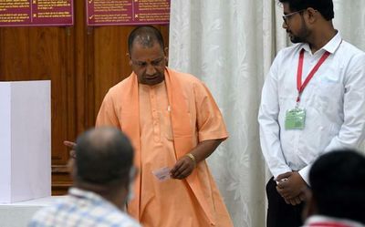 Yogi Adityanath pitches for revival of water bodies