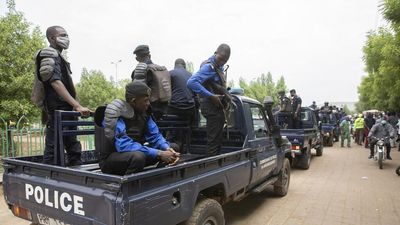Militants attack Mali’s main military base