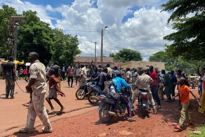 Mali says it has thwarted jihadist attack at key garrison town