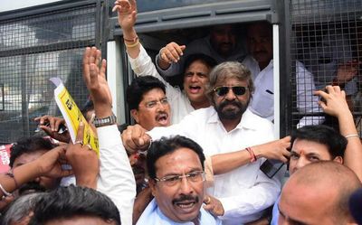 Congress cadres protest in Kalaburagi over ED questioning Sonia Gandhi