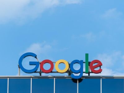 A Look At Alphabet (Google) Stock As The Tech Sector Tanks