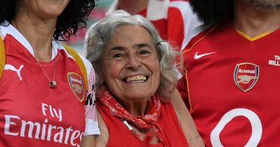 Arsenal, Ian Wright and Alex Scott lead the tributes after superfan Maria Petri dies