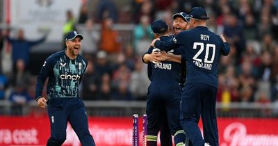 England surge to win over woeful South Africa after remarkable record-breaking start