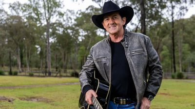 Lee Kernaghan on the road for concert doco