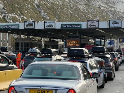 Dover: Busiest day since 2019 begins with go-slow