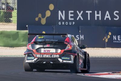 WTCR Vallelunga: Girolami snatches pole position from Azcona