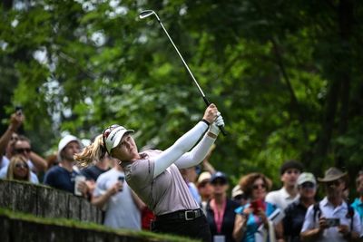 Henderson takes two-shot lead ahead of Evian final round