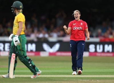 Katherine Brunt breaks England wicket record in T20 win over South Africa