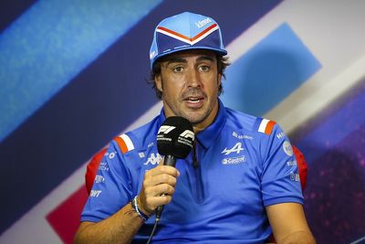 Alonso: F1 gap between McLaren and Alpine in France "worrying"