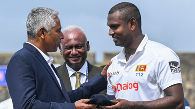 Sri Lanka Cricket felicitates Angelo Mathews as he becomes sixth Sri Lankan to play 100 Tests