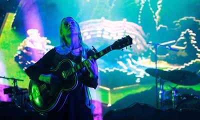 Phoebe Bridgers review – cathartic indie superstar helps her young fans emotionally purge