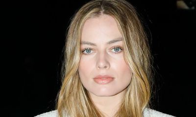 Margot Robbie returns to Ramsay Street for Neighbours finale