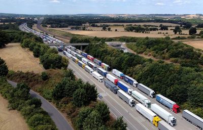 RAC: Invest in freight facilities instead of turning motorway into lorry park
