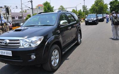 KCR’s convoy to get eight new cars