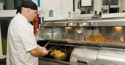 Man startled after paying £6.40 for 'regular cheesy chips with curry sauce'