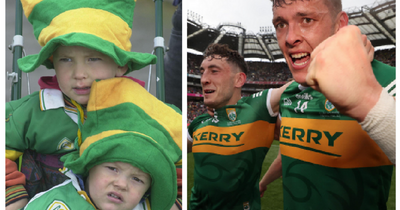 Adorable photo does the rounds of David and Paudie Clifford celebrating 2000 All-Ireland victory