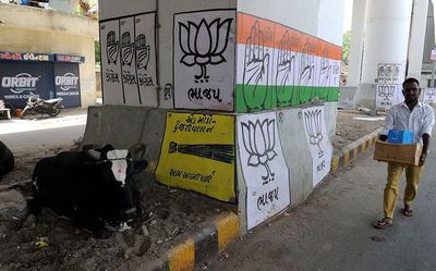 Gujarat Congress remains mired in controversies