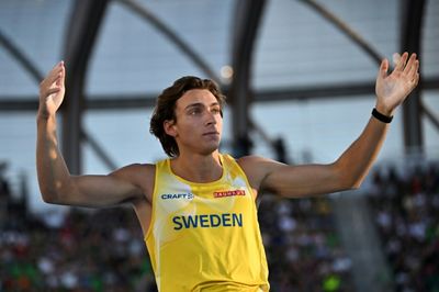 Sweden's Duplantis claims world pole vault title in new world record
