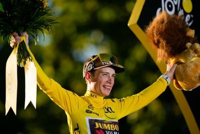 Jonas Vingegaard wins Tour de France crown as Jasper Philipsen takes final stage