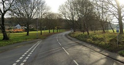 Tragedy as boy, 15, dies after motorbike crashes into lamppost in Leeds