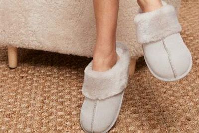 Best slippers for women that are comfy and cosy