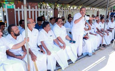 Congress intensifies stir against Sriram Venkitaraman’s appointment as Alappuzha Collector