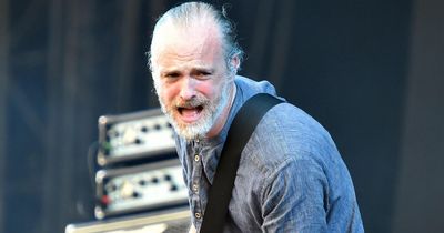 Travis singer Fran Healy repeatedly punches carjacker who tried to pull him from window