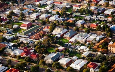 Auction sales plunge as property downturn bites