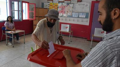 Disillusioned Tunisians head to polls for president’s referendum