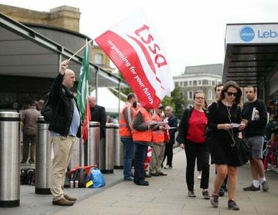 TSSA members at seven train companies serve notice of August strikes