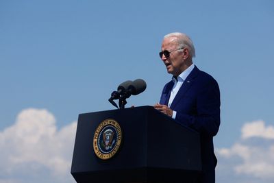 Biden still expects to speak with China's Xi this week