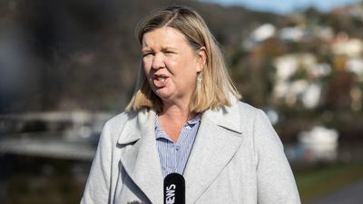 Liberal MP Bridget Archer willing to cross floor in support of 43 per cent climate target