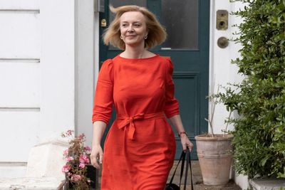 Liz Truss accused of attempting to erode workers’ rights with plans to raise ballot thresholds for strikes