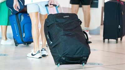 Ground crew, baggage handlers threaten strike action prompting fears of further delays at major Australian airports