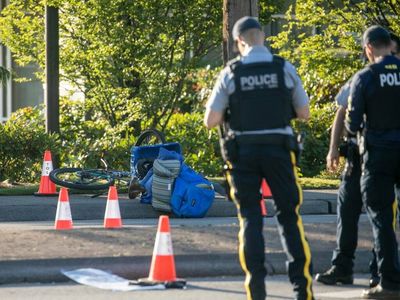 International: Canadian police confirm 3 dead after multiple shootings