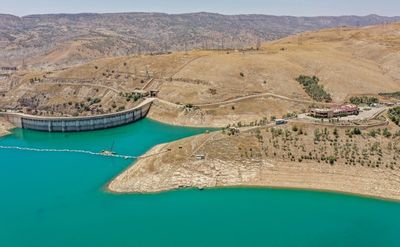 Iraqi Kurd farmers battle drought as Lake Dukan retreats