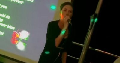 Victoria Beckham sings with the mic unplugged days after Spice Girls performance