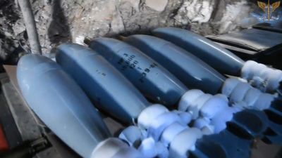 Ukrainian Troops Fire Mortar Shells At Russians Over Front Line