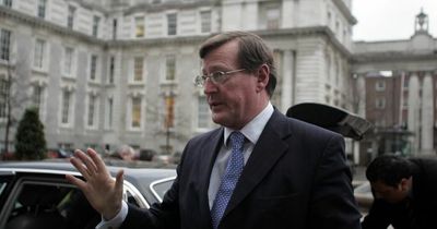 Bill Clinton leads tributes to David Trimble for helping to bring peace to Northern Ireland